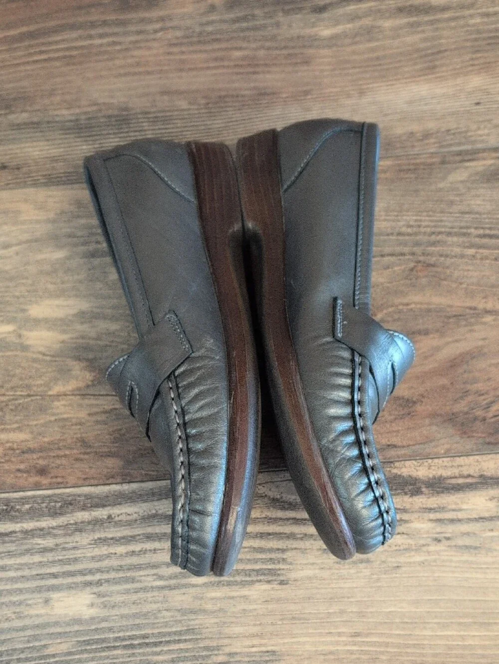 SAS San Antonio Shoes Metallic Gray Leather Penny Loafers 6.5     562A